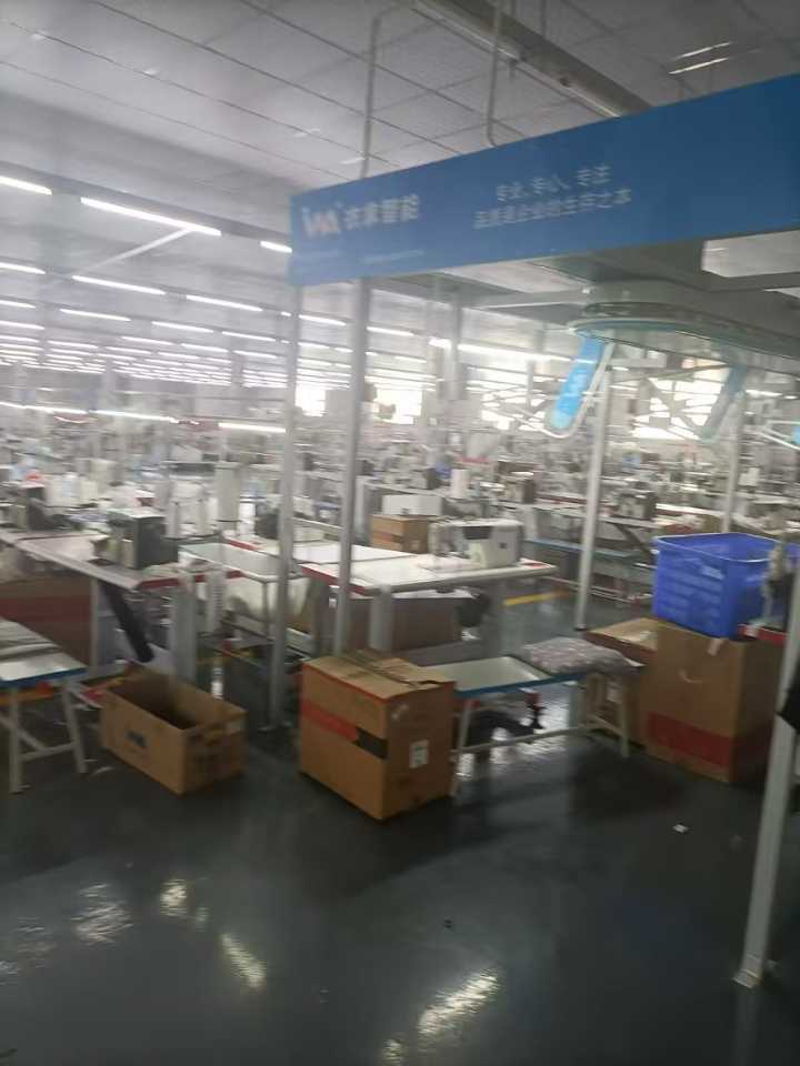 招工：天门吊挂服装厂，26/小时 吃住在厂 不扣生活水电费